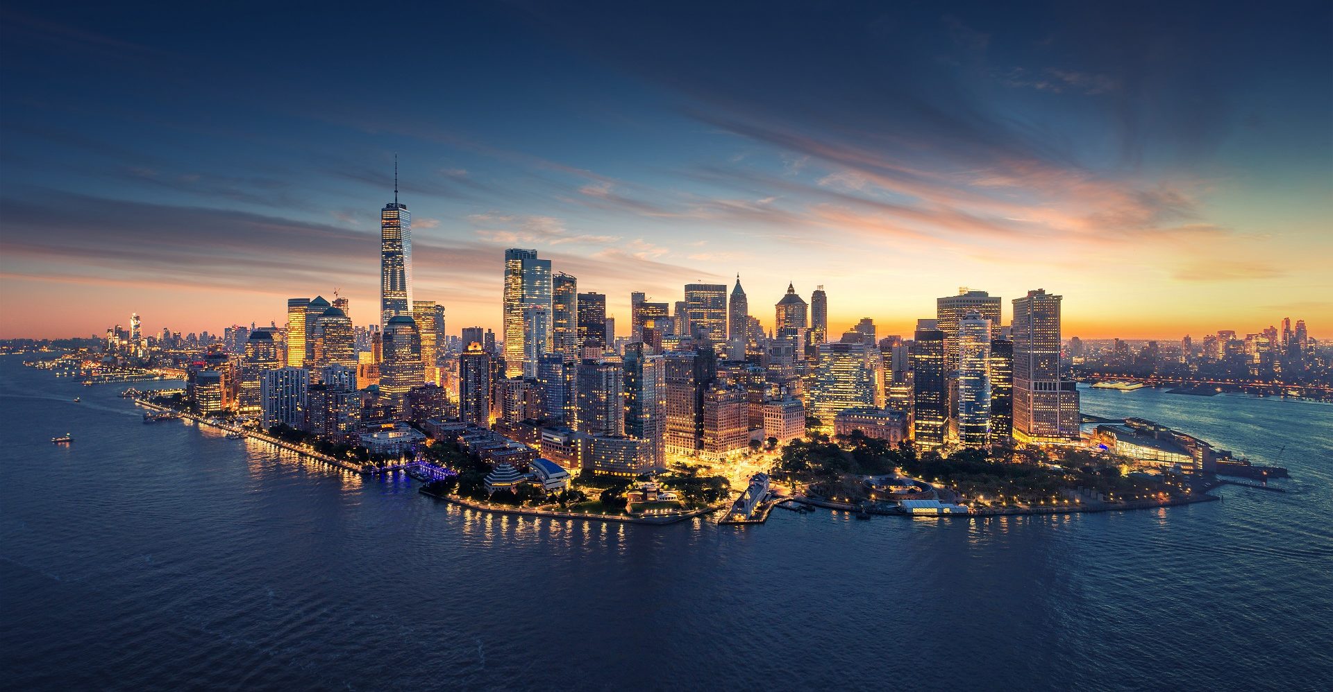 New York City panorama skyline at sunrise. i migliori luoghi segreti di new york